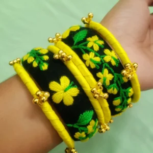 Sonalu Flower Bangle set