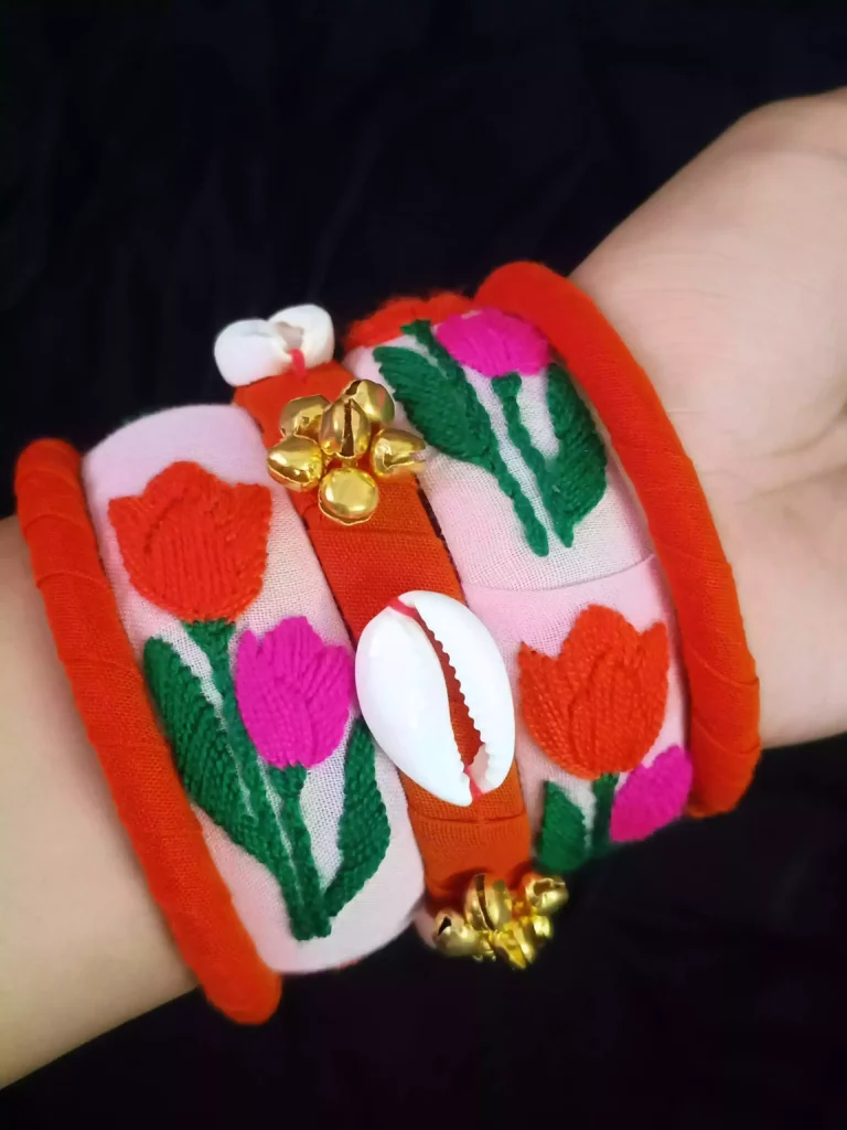 Tulip Flower Bangle Set